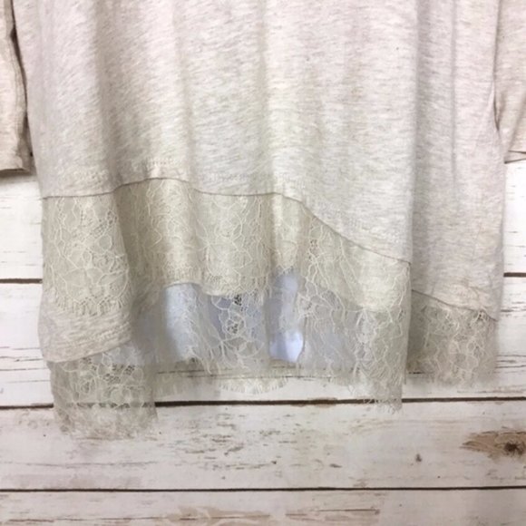 Lane Bryant Cream Tunic Top with Lace Detail 14/16 - Picture 3 of 8